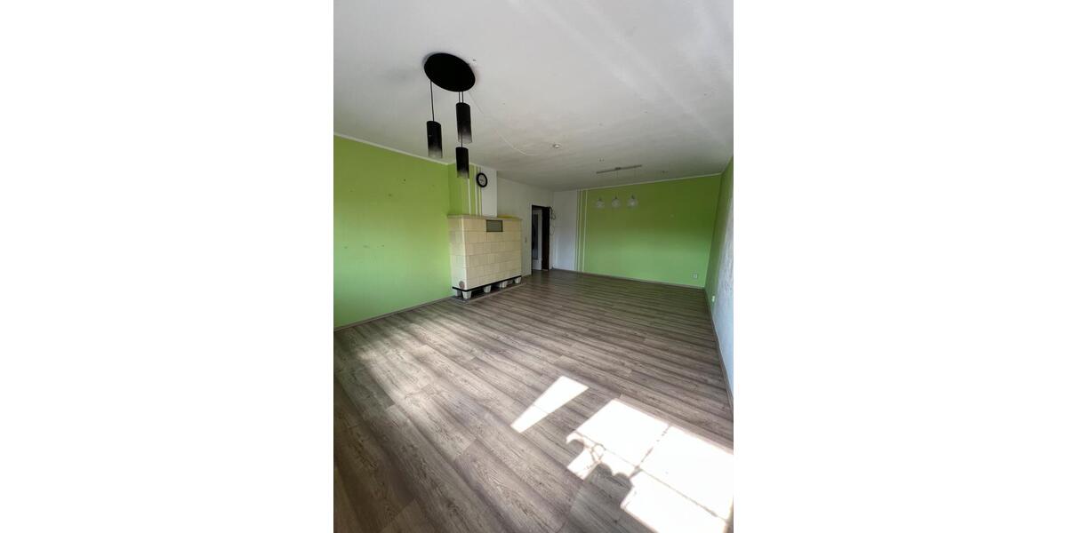 Reihenhaus Pößneck - 3 Zimmer, 100 m&sup2;, 120.000&euro; | Angebot:26589183