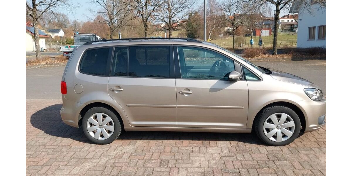 VW Touran 159.061 km 8.850 &euro; Flieden 36103