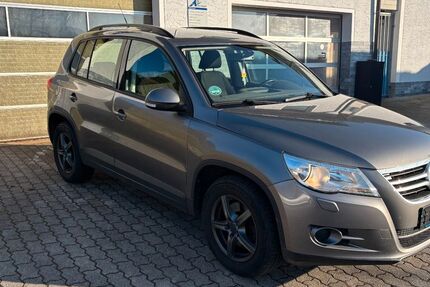 VW Tiguan 242.500 km 5.499 &euro; Velburg - Dantersdorf 92355