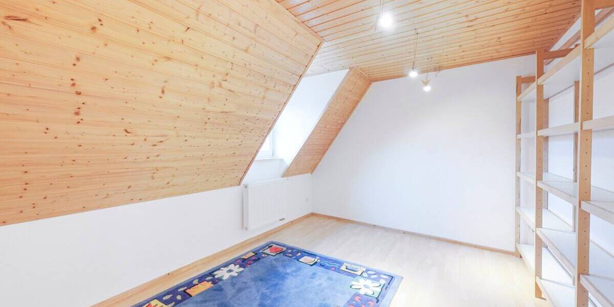 Mehrfamilienhaus, Wohnhaus Rothenburg - 7 Zimmer, 195 m&sup2;, 459.000&euro; | Angebot:25732869