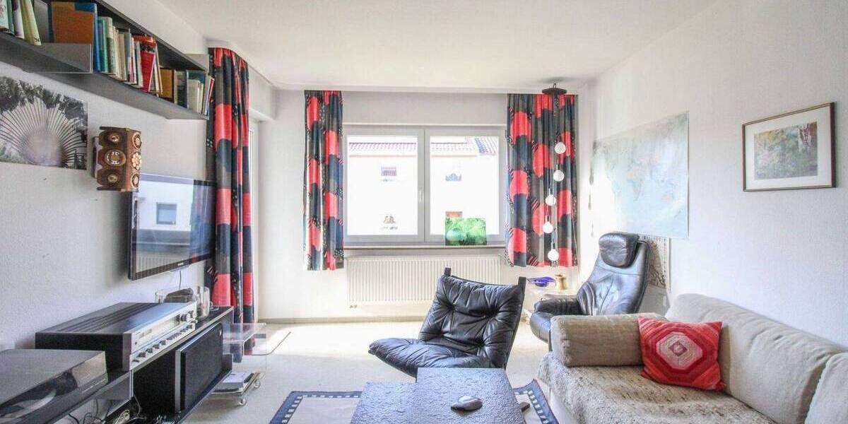 Familienfreundliches Reihenendhaus mit zwei Wohneinheiten in ruhiger Lage von Zuffenhausen- Erbpacht 6 zimmer