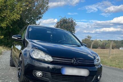 VW Golf 208.000 km 5.200 &euro; Klötze 38486