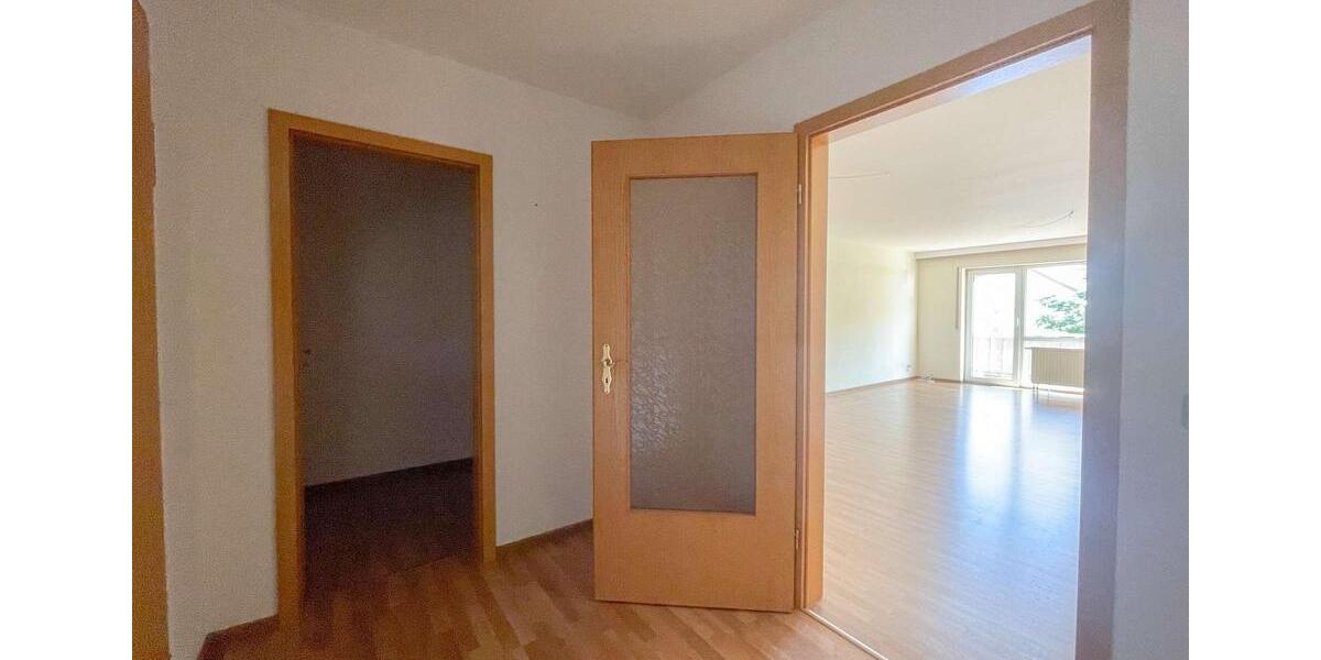 Etagenwohnung Klingenthal - 2 Zimmer, 69 m&sup2;, 350&euro; | Angebot:26547173