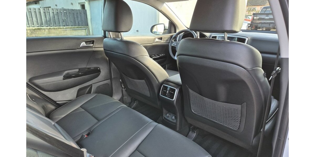 Kia Sportage Black Edition 4WD Automatik, AHK, Leder, 28.421 km 24.890 &euro; Rodgau 63110