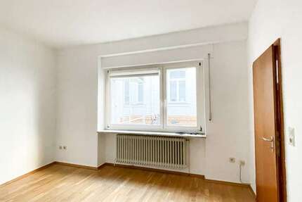 Wohnung Wiesbaden Klarenthal - 1 Zimmer, 26 m&sup2;, 330&euro; | Angebot:27081562