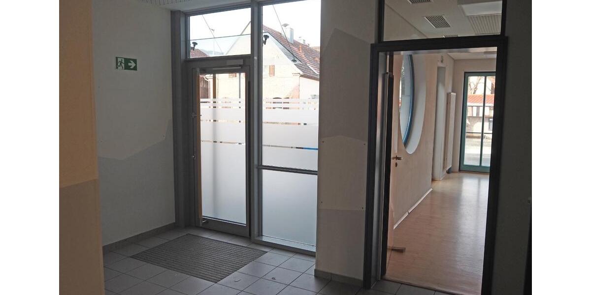 Gewerbeobjekt Güntersleben - 1.100&euro; | Angebot:26132326