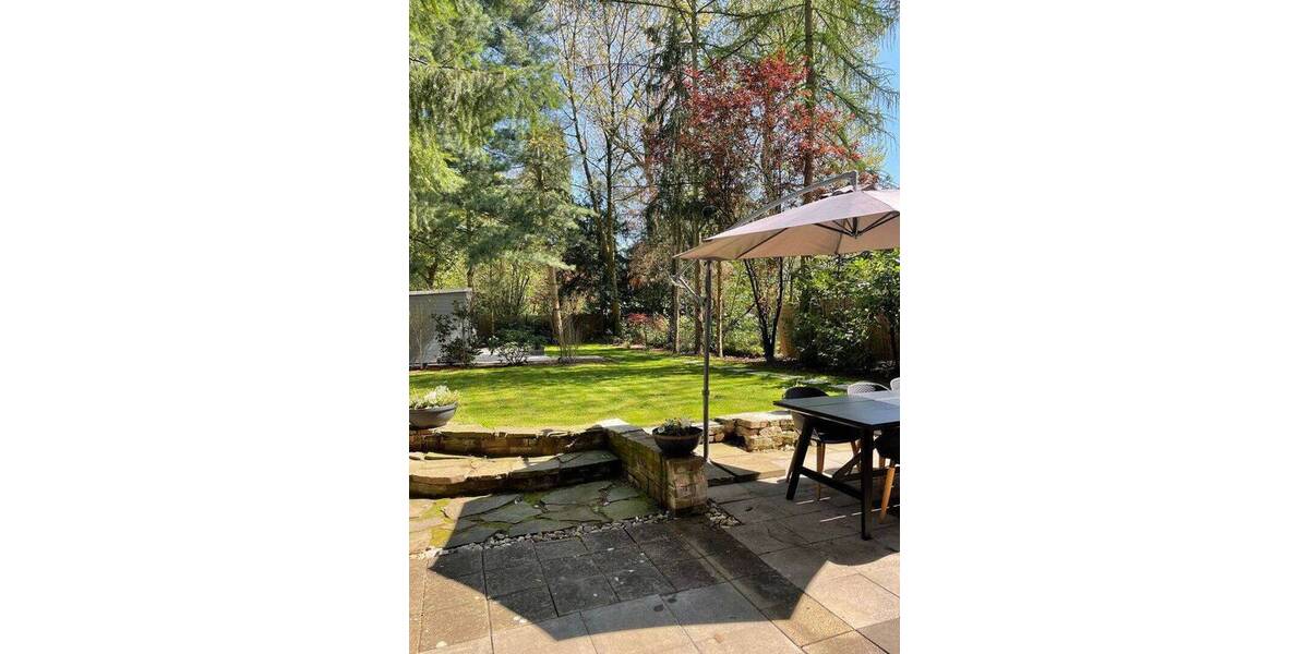 Etagenwohnung Düsseldorf Düsseltal - 3 Zimmer, 100 m&sup2;, 1.800&euro; | Angebot:26805160