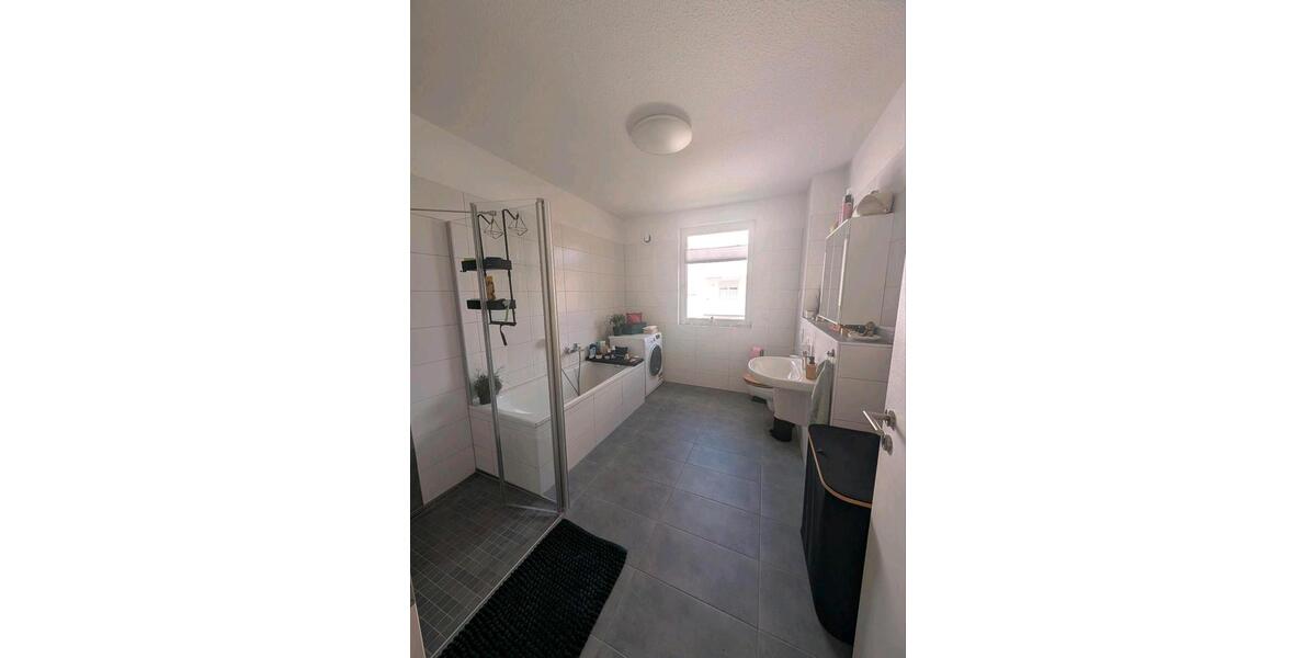 Etagenwohnung Sangerhausen - 3 Zimmer, 80 m&sup2;, 993&euro; | Angebot:26412768