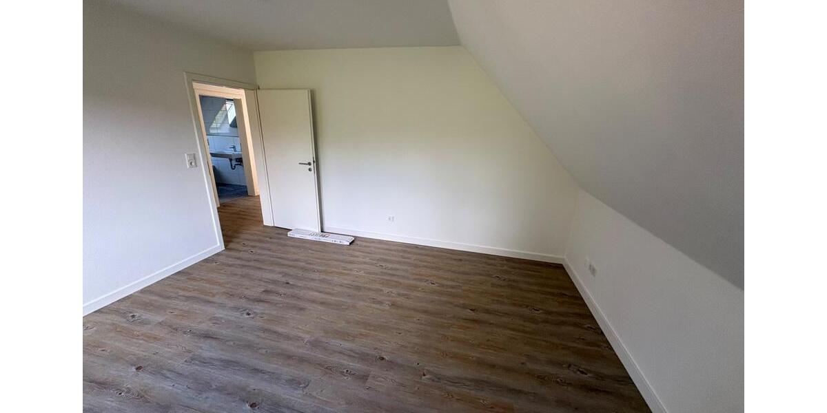 Dachgeschoßwohnung Dinklage - 3 Zimmer, 90 m&sup2;, 645&euro; | Angebot:26676494