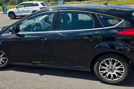 Ford Focus 193.000 km 3.200 &euro; Volkach 97332