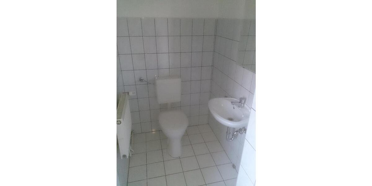 Villa Kaulsdorf - 9 Zimmer, 306 m&sup2;, 279.000&euro; | Angebot:26427342