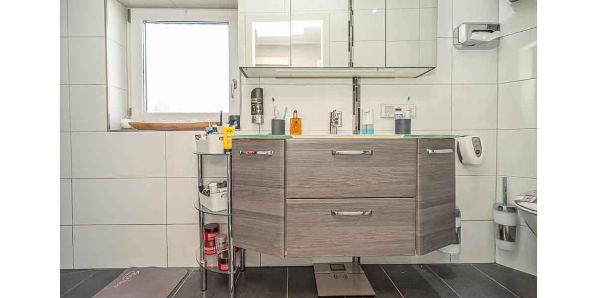 Einfamilienhaus Varel - 6 Zimmer, 134 m&sup2;, 1.250&euro; | Angebot:25422908