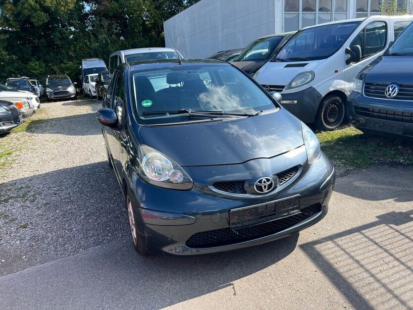 Toyota Aygo (X) 144.985 km 950 € Kempten 87439