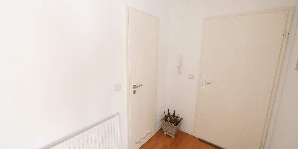 Etagenwohnung Brilon - 2 Zimmer, 64 m&sup2;, 165.000&euro; | Angebot:25683668