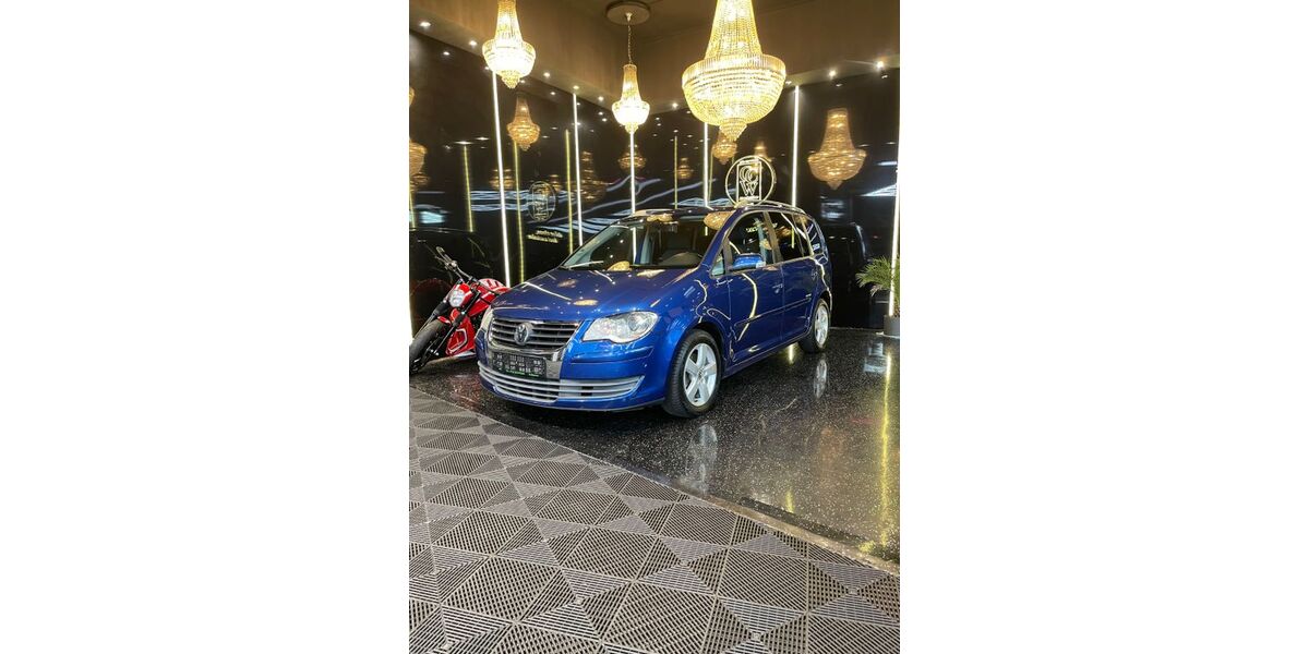 VW Touran 169.870 km 5.999 &euro; Berlin 12099