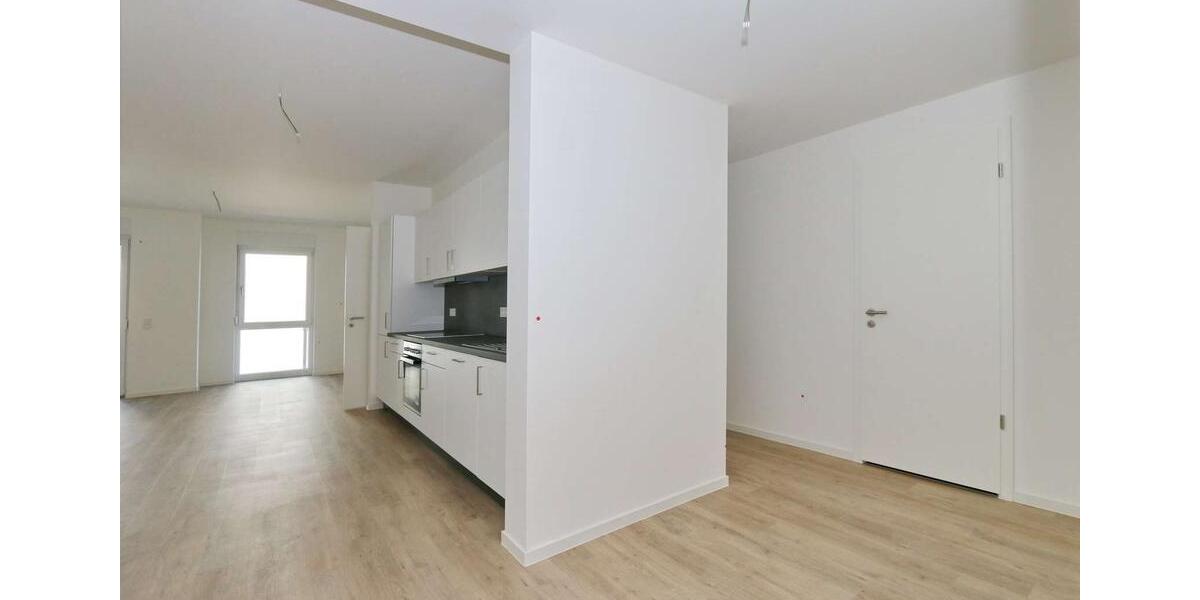 Etagenwohnung Schönefeld - 4 Zimmer, 96 m&sup2;, 1.249&euro; | Angebot:25541075