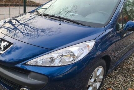 Peugeot 207 113.784 km 950 &euro; München 80995