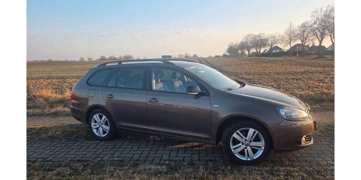 VW Golf 203.000 km 4.750 &euro; Pölchow 18059