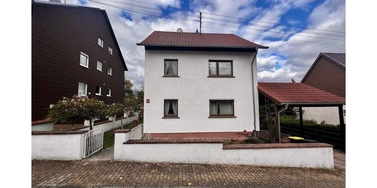 Charmantes Einfamilienhaus mit sehr schönem Garten in Riegelsberg 4 zimmer