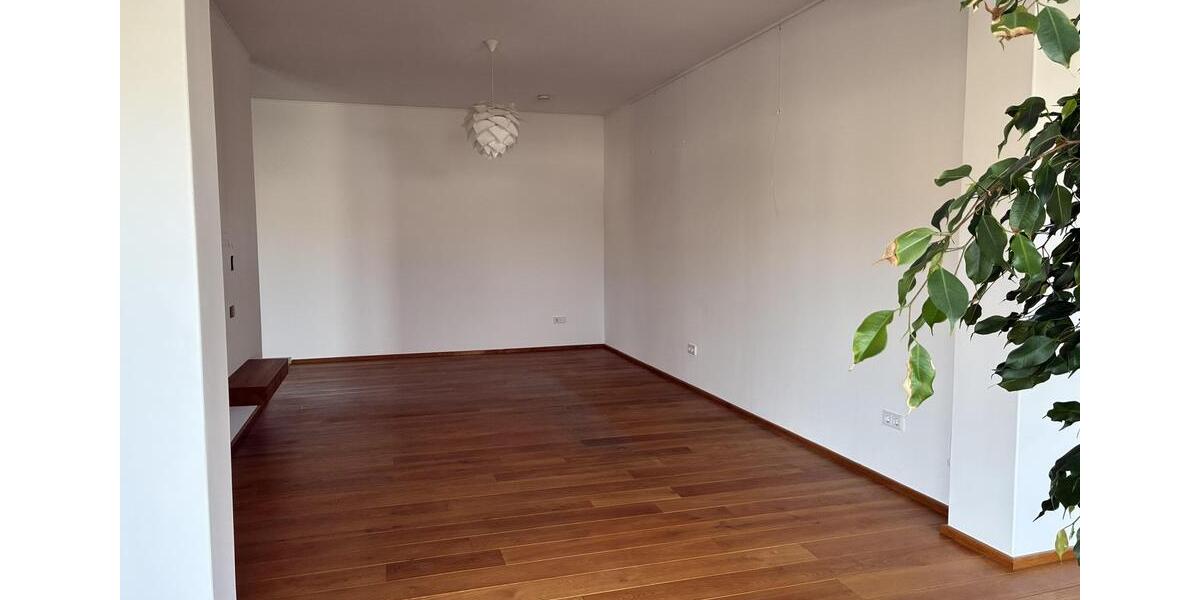 Einfamilienhaus Groß-Umstadt Umstadt - 9 Zimmer, 220 m&sup2;, 3.000&euro; | Angebot:25415646