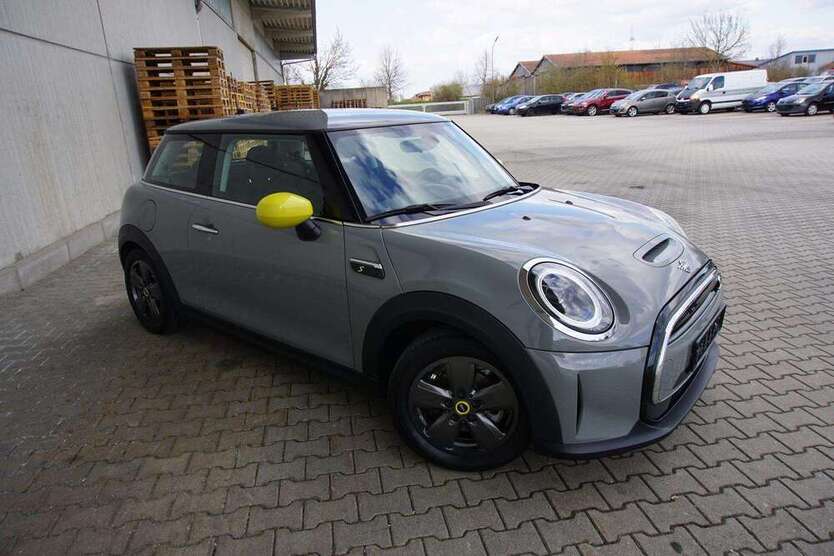 Cooper SE
