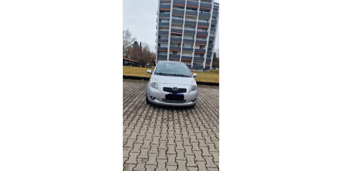 Toyota Yaris 151.720 km 3.500 &euro; Passau 94032