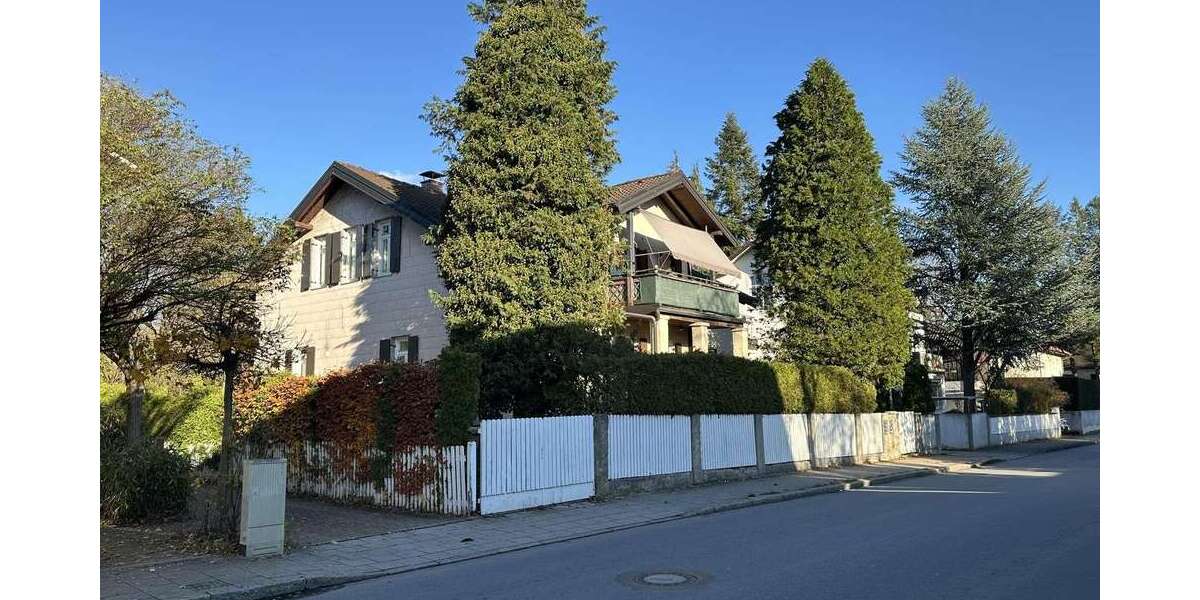 Haus zum Kaufen in Planegg 1.495.000 € 280 m² 12 zimmer