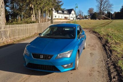 Seat Leon 147.633 km 9.000 &euro; Mechelgrün 08541