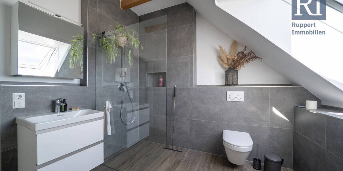 Doppelhaushälfte Güntersleben - 3 Zimmer, 144 m&sup2;, 567.000&euro; | Angebot:26616545