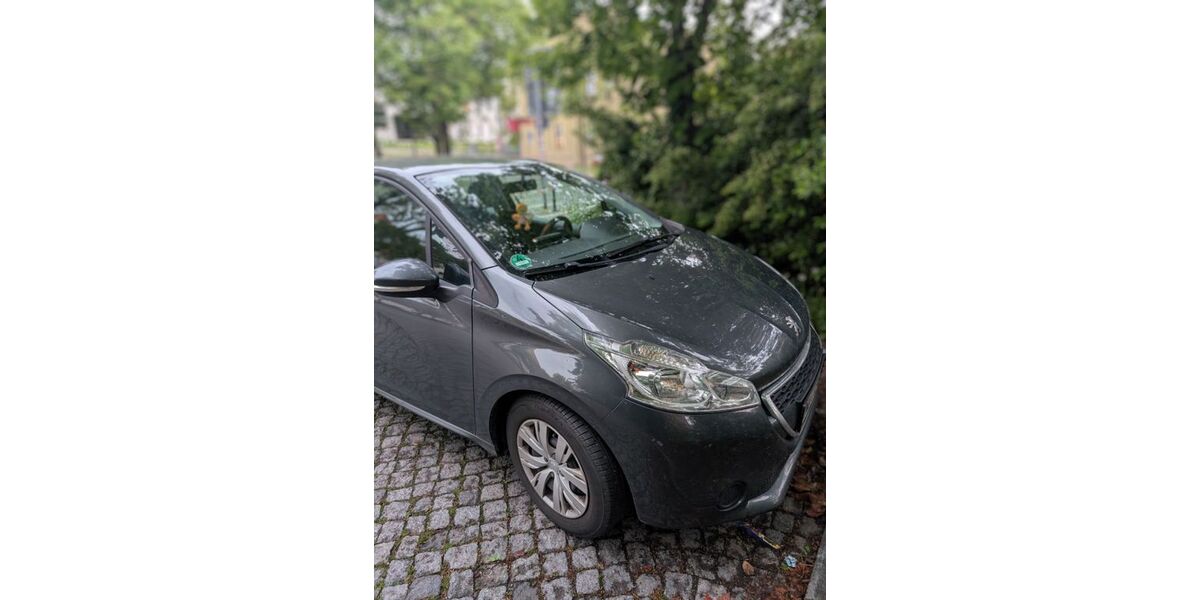 Peugeot 208 190.000 km 3.300 &euro; Hettstedt 06333