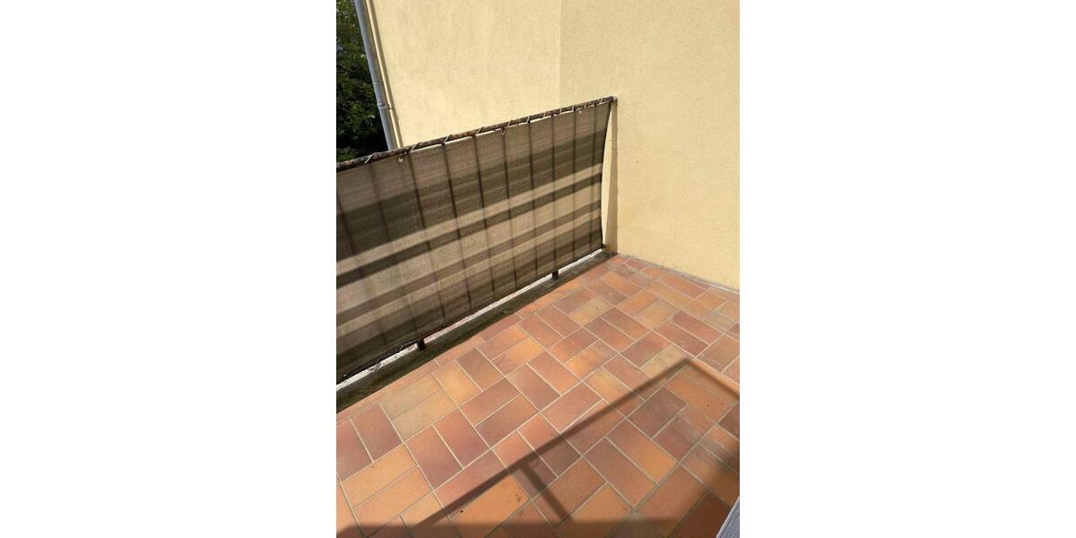 Etagenwohnung Bernburg (Saale) - 3 Zimmer, 81 m&sup2;, 550&euro; | Angebot:25590996