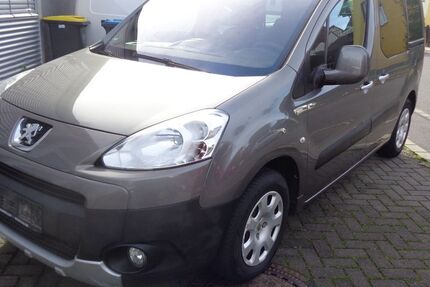 Peugeot Partner 130.381 km 4.900 € Göttingen 37081