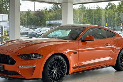 Ford Mustang 30.000 km 46.900 &euro; Uhingen 73066