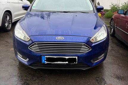 Ford Focus 122.000 km 6.900 &euro; Köngen 73257