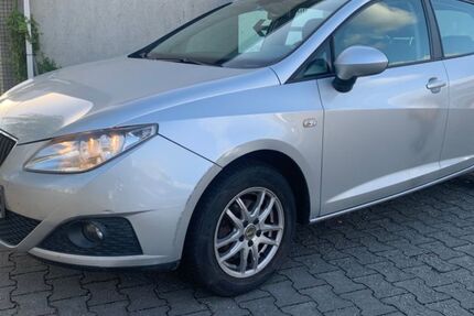 Seat Ibiza 78.300 km 3.950 &euro; Gelsenkirchen 45881