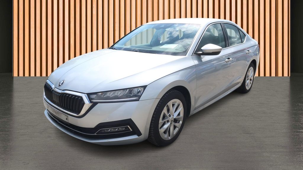 Skoda Octavia 24.633 km 19.980 &euro; Dresden 01328