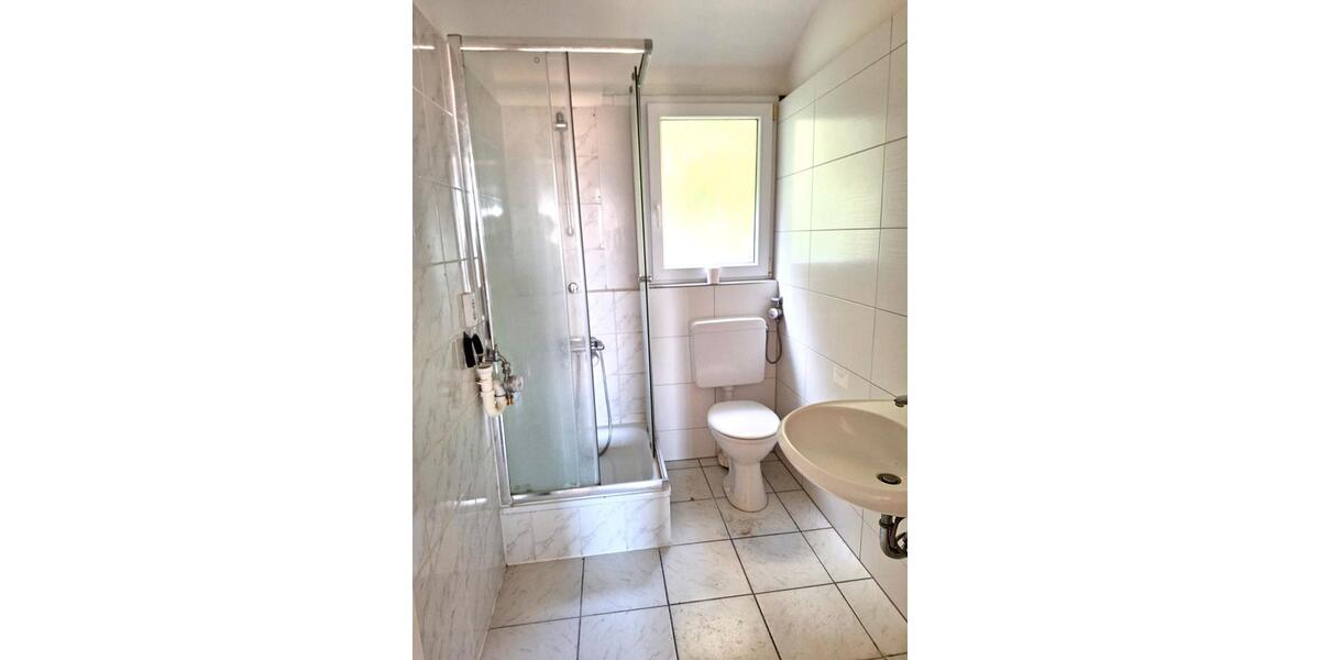 Dachgeschoßwohnung Saarbrücken St. Arnual - 4 Zimmer, 77 m&sup2;, 135.000&euro; | Angebot:27161381