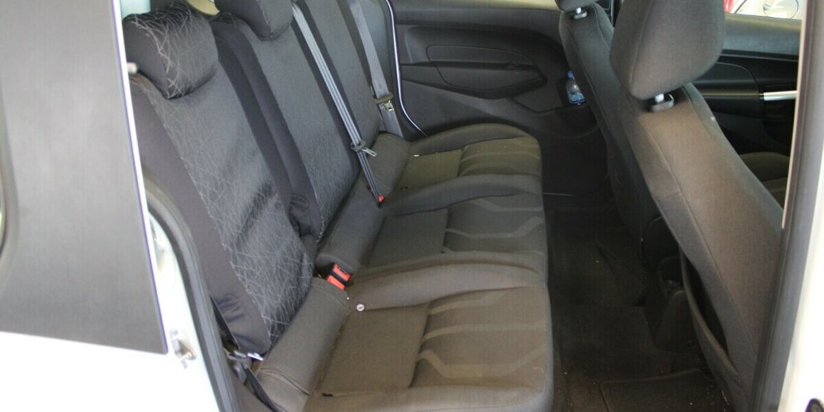 Ford Transit Connect 220 L1 - Klima - 102.451 km 9.980 &euro; Euskirchen 53881