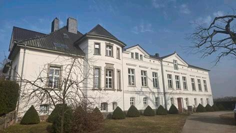 Erdgeschoßwohnung Wulkenzin - 3 Zimmer, 91 m&sup2;, 628&euro; | Angebot:25478463