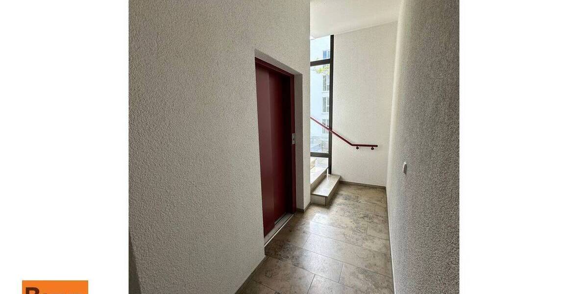 Gewerbeobjekt Villingen-Schwenningen Villingen - 8 Zimmer, 286 m&sup2;, 2.300&euro; | Angebot:25771332