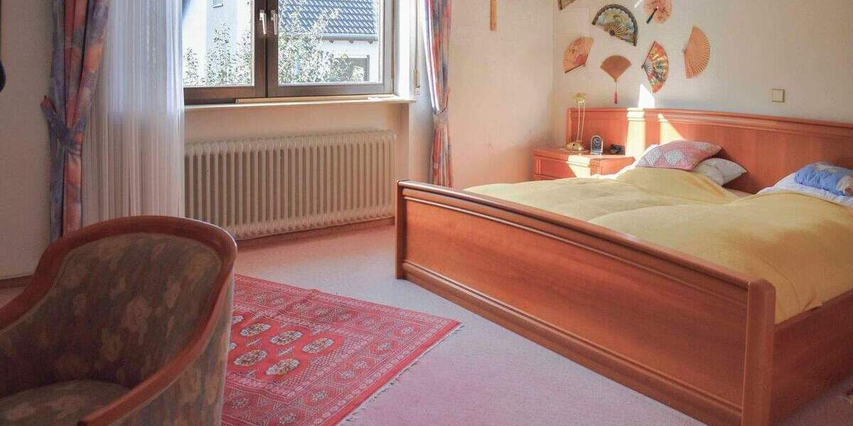 Doppelhaushälfte Bruchsal Untergrombach - 6 Zimmer, 209 m&sup2;, 498.000&euro; | Angebot:24973971