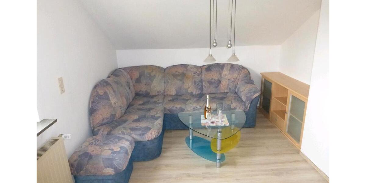 Schöne helle 2 Zimmer DG-Wohnung in Ebern zu vermieten 2 zimmer