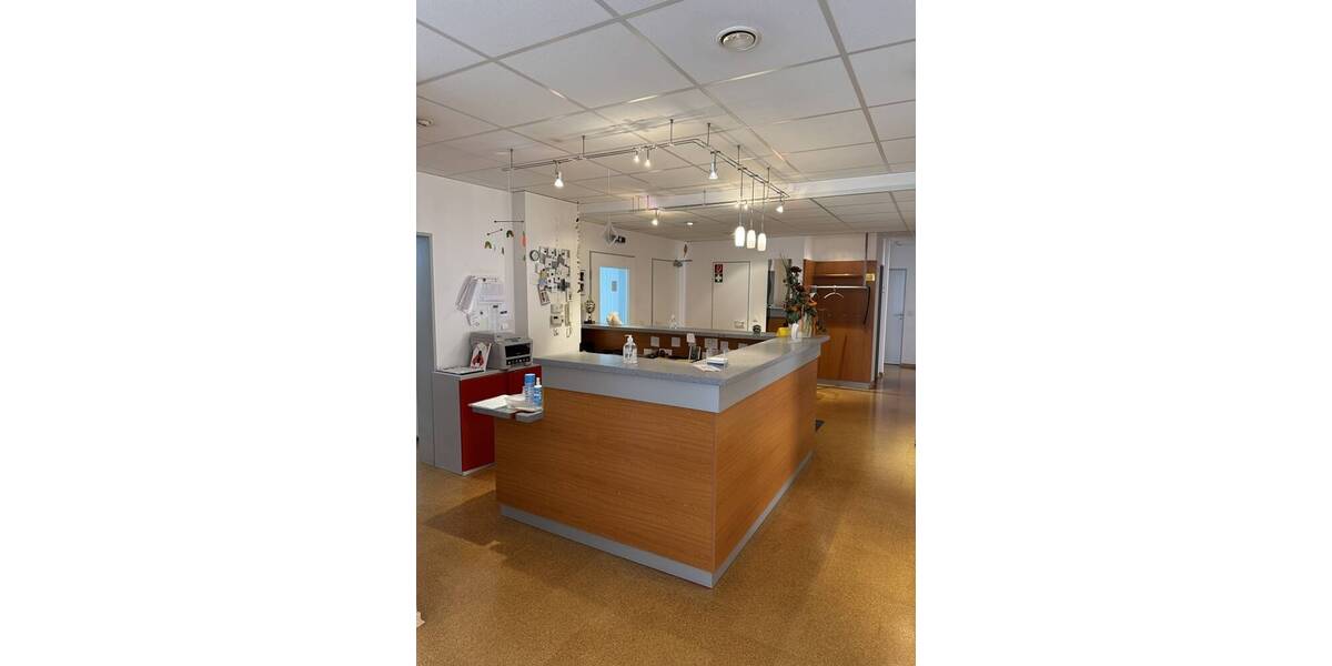 Top gepflegte Physiopraxis sucht neuen Mieter! 5 zimmer