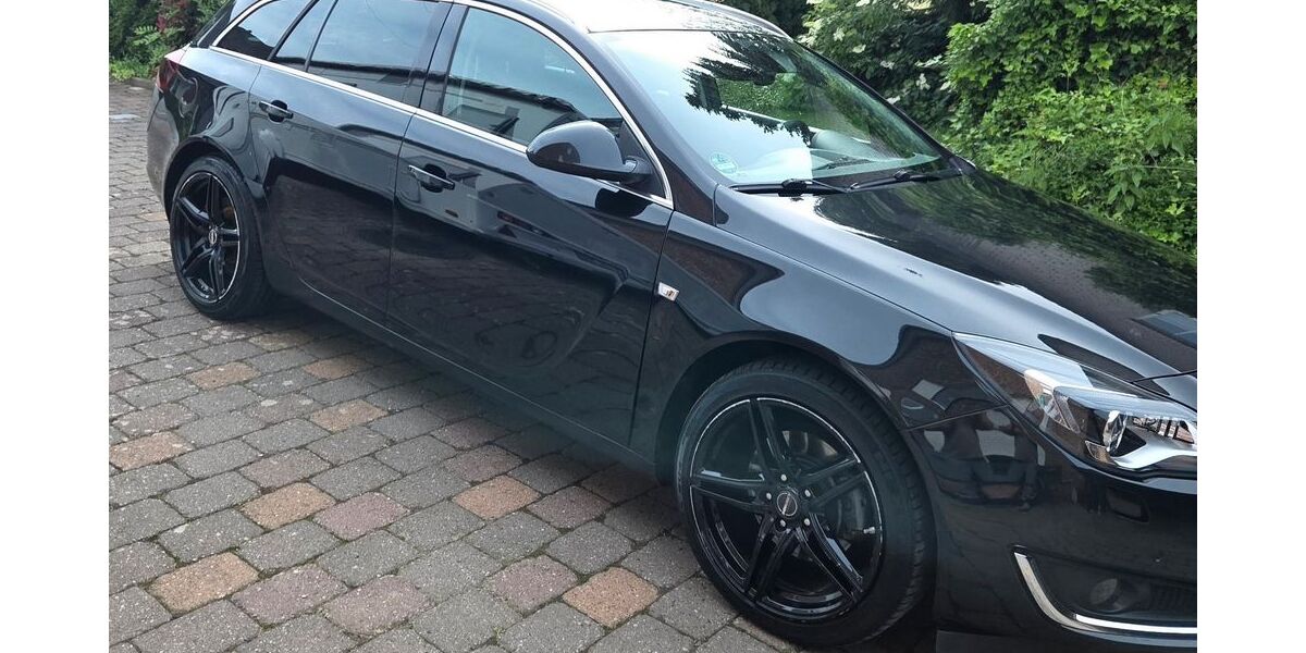 Opel Insignia 216.000 km 6.599 &euro; Vlotho 32602