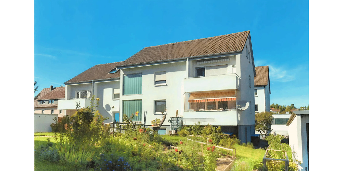 Modernisierte 6 Zimmerwohnung in zentraler Lage 6 zimmer