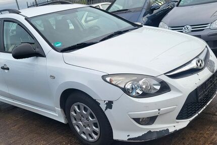 Hyundai i30 110.890 km 3.950 &euro; Speyer 67346