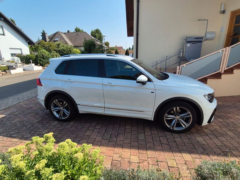 VW Tiguan 110.800 km 21.800 € Karlsdorf-Neuthard 76689