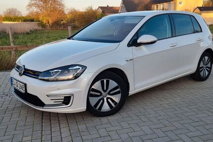 VW Golf 82.000 km 15.500 &euro; Zülpich 53909