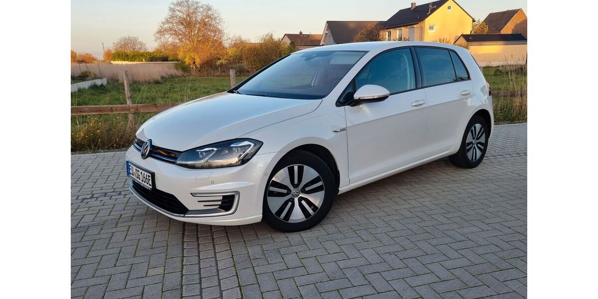 VW Golf 82.000 km 15.500 &euro; Zülpich 53909