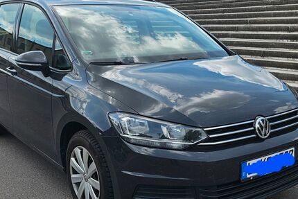 VW Touran 194.000 km 12.500 &euro; Leipzig 04105